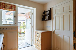 Photo 25- click for photo gallery